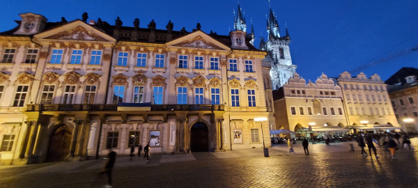 Your first meeting with Prague ( city walking tour)