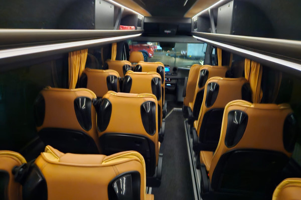 Sprinter van for groups Prague